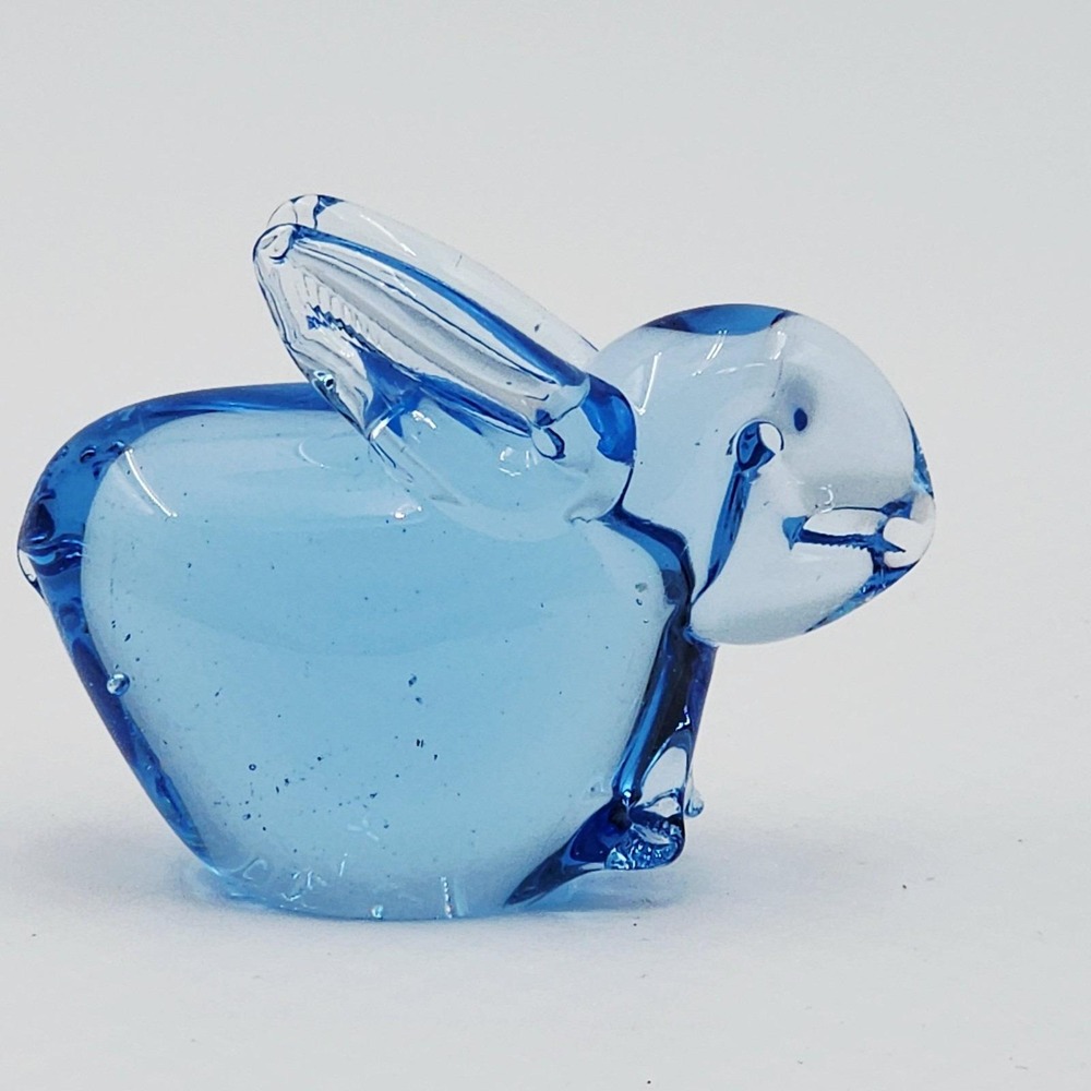 Vintage Blue Glass Rabbit Paperweight Fenton Style Hand Crimped Chubby Bunny - Picture 8 of 8
